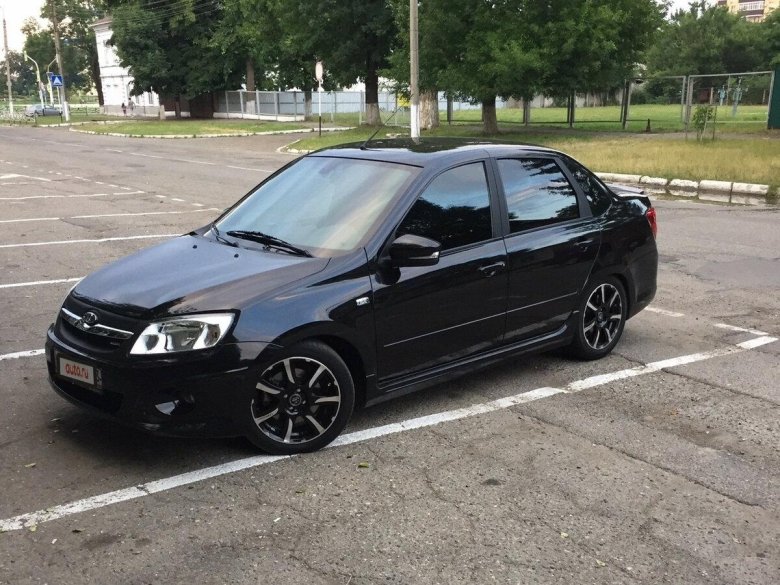Лада Гранта спорт черная