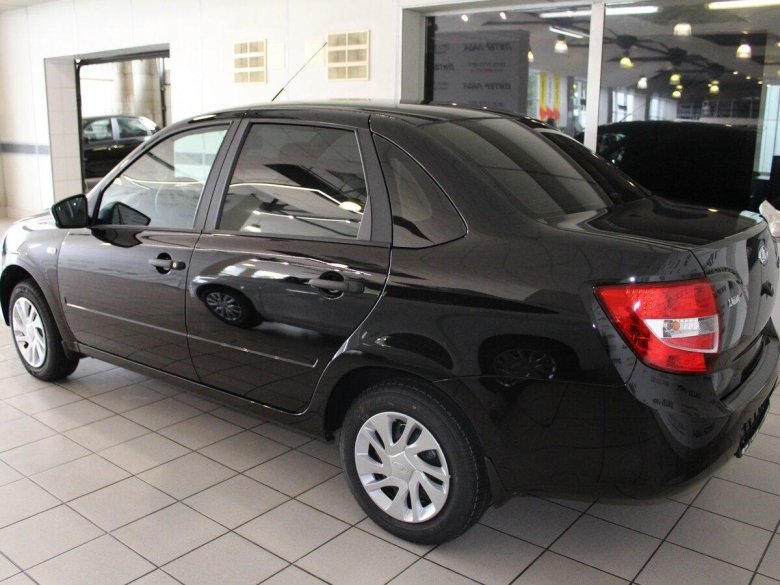 Лада Гранта 2 седан черная