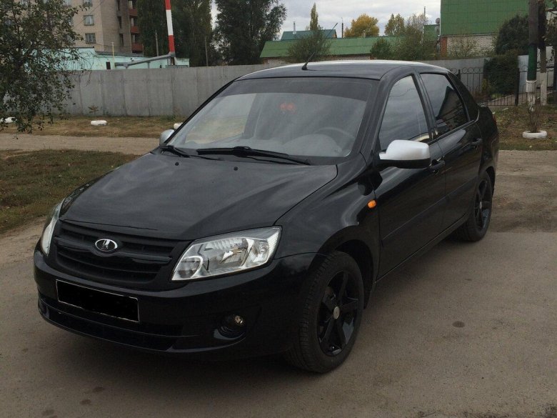 Лада Гранта 1 поколение черная