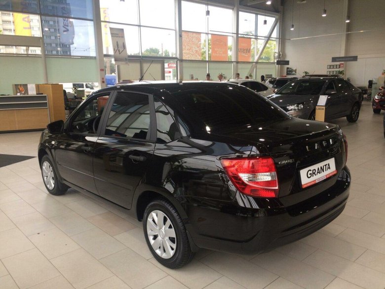 Лада Гранта 2 седан черная