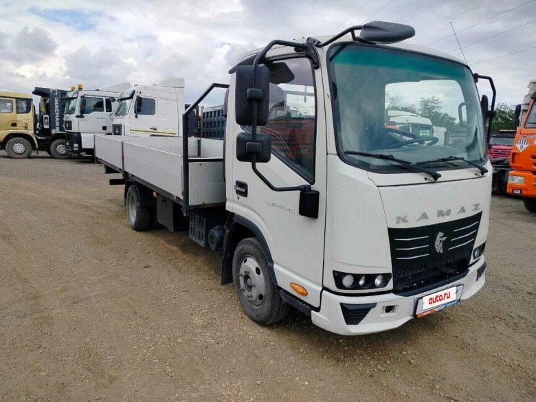 Бортовой грузовик