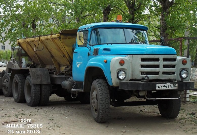 ЗИЛ 133 гя КДМ