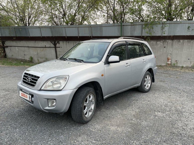 Машина chery tiggo