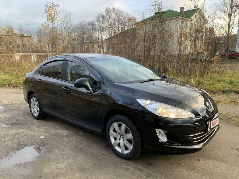 Пежо 408 седан черный