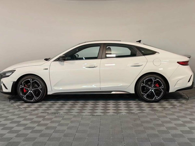 Мерседес Бенц ЦЛА 2019