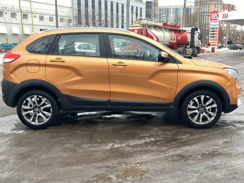 Лада х-Рей кросс 2022