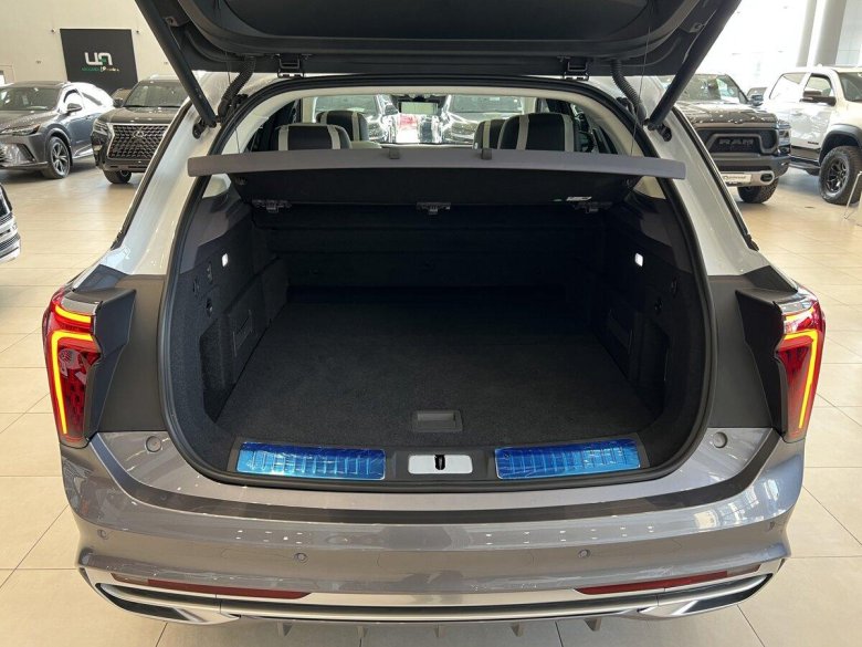 Опель Мокка фото багажника