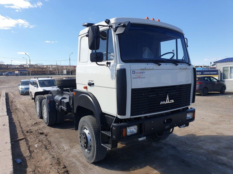 Седельный тягач МАЗ 6425x9-433-000