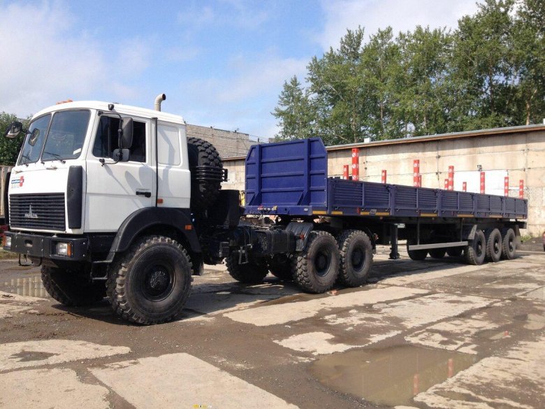 Тягач МАЗ 6425х9-450-051