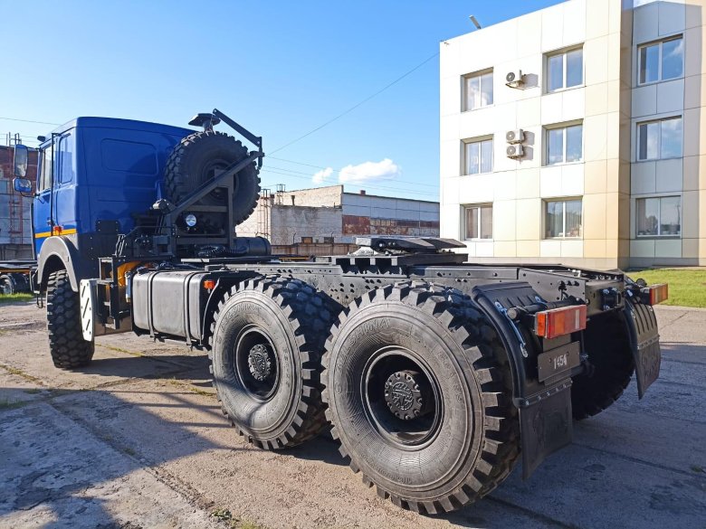 МАЗ 6317 седельный тягач