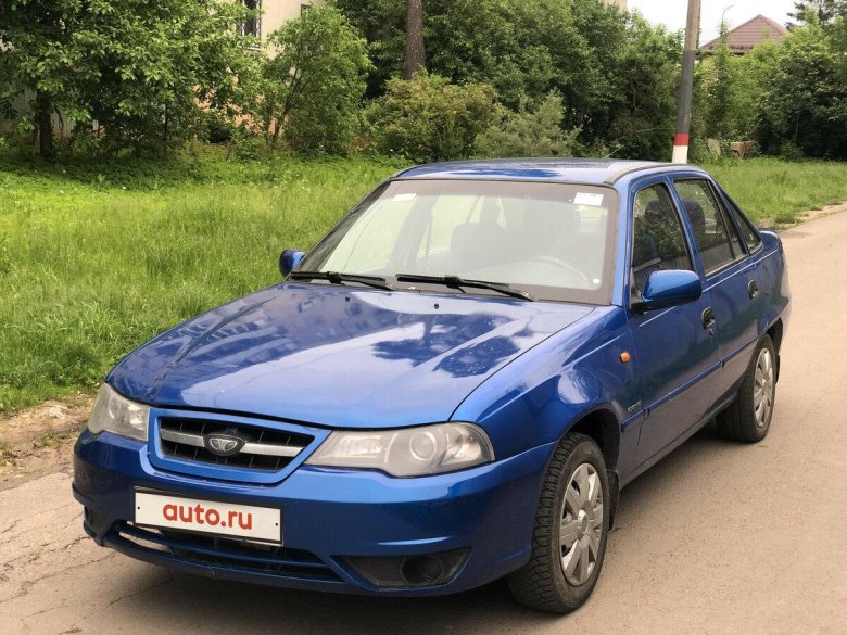 Daewoo Nexia 2012 синяя