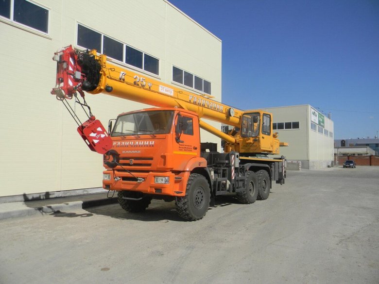 Автокран галичанин 25 тонн