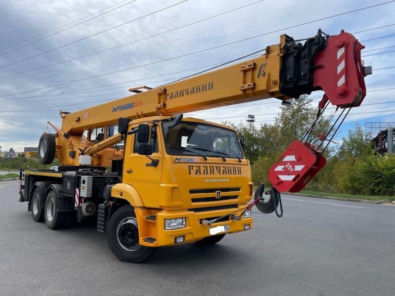 Автокран галичанин 25 тонн