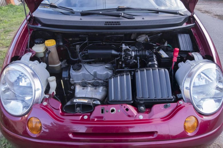 Подкапотка Дэу Матиз