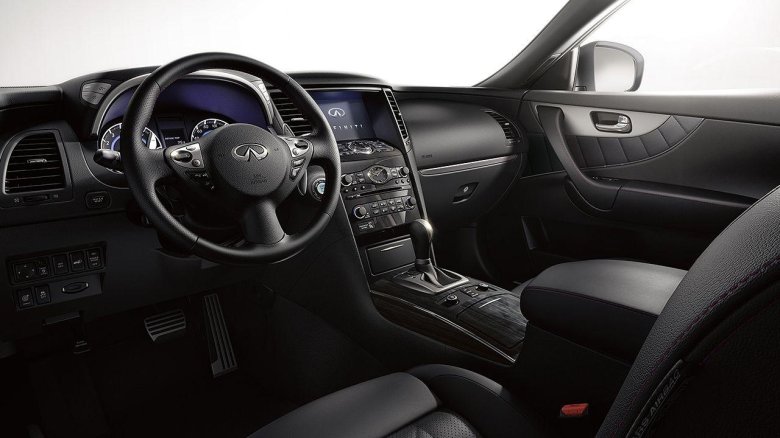 Инфинити qx70 салон