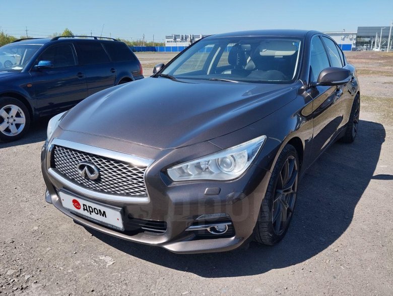 Infiniti q 50