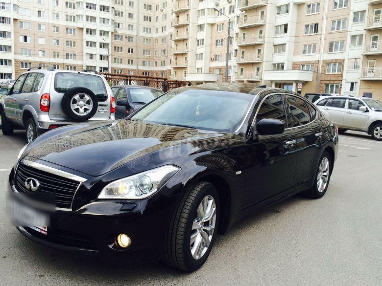 Infiniti m25 2012