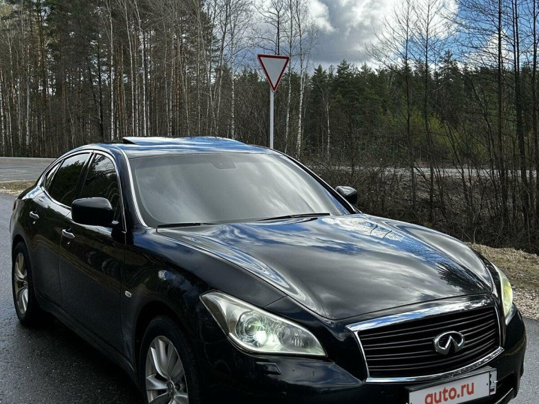 Седан инфинити м37