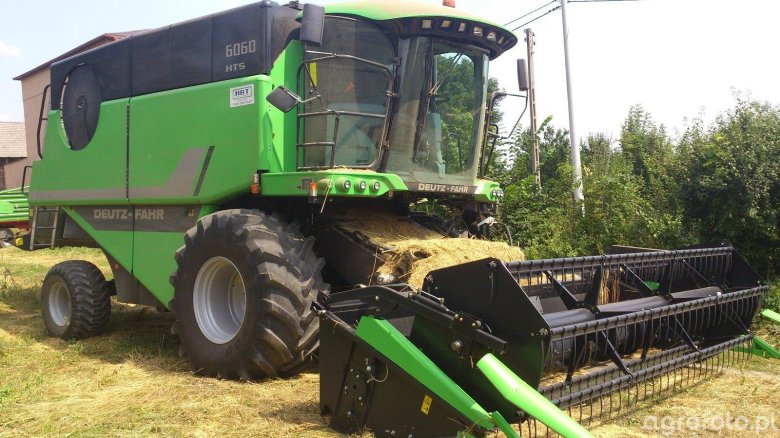 Кормоуборочный комбайн Deutz Fahr