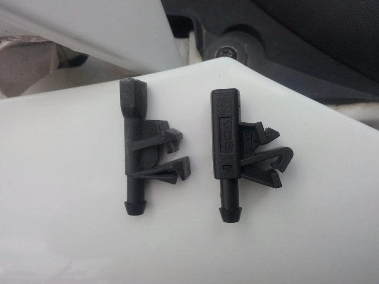 Форсунка омывателя лобового стекла для