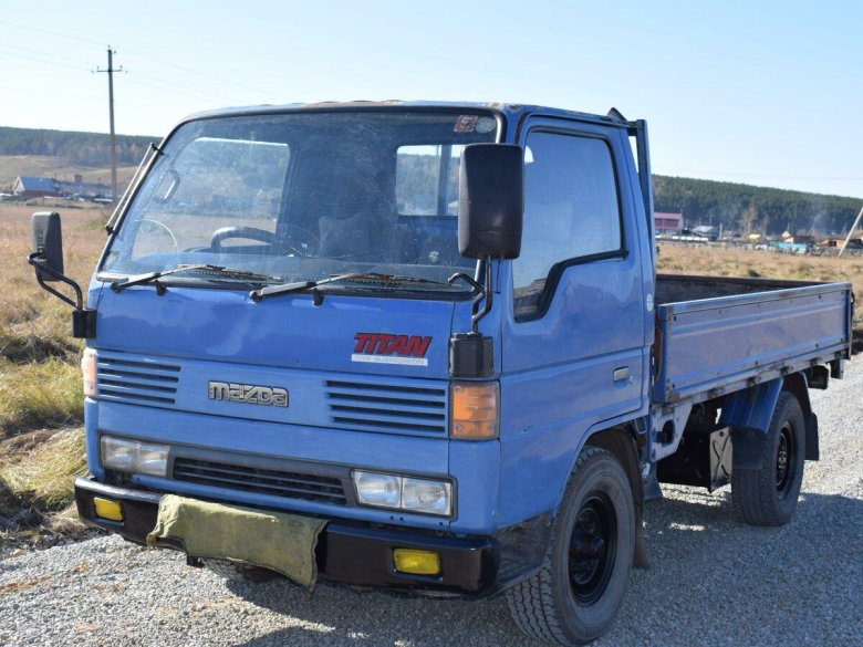 Мазда титан грузовик 2т.