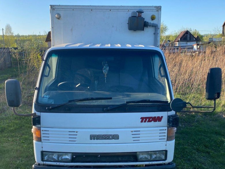 Mazda titan 1990