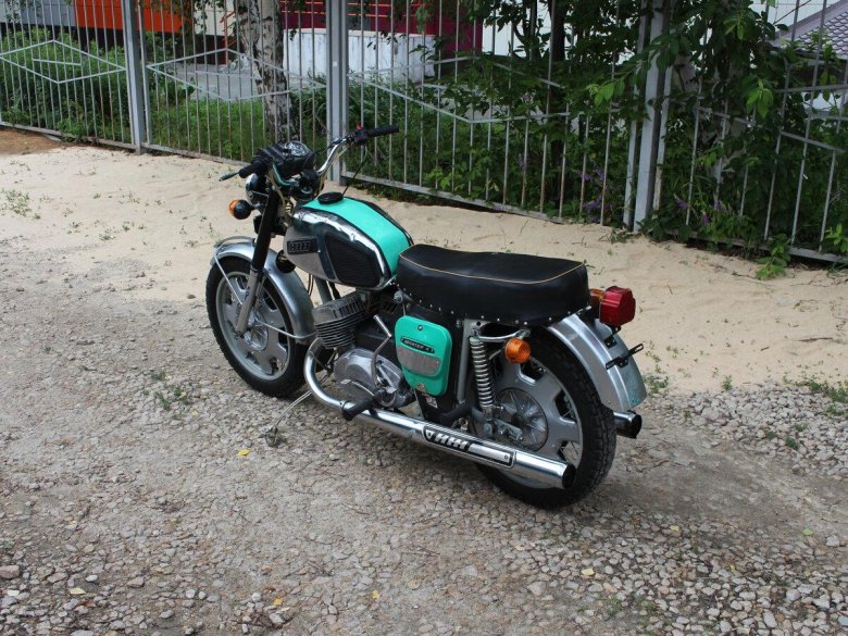 Мотоцикл иж планета