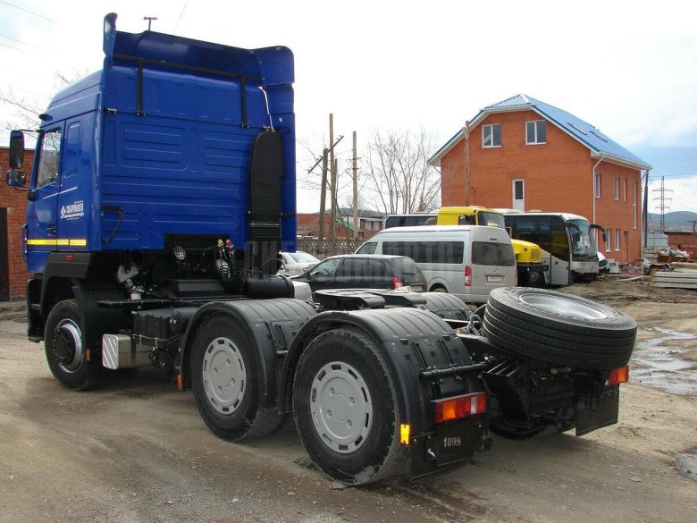 МАЗ-6430 седельный