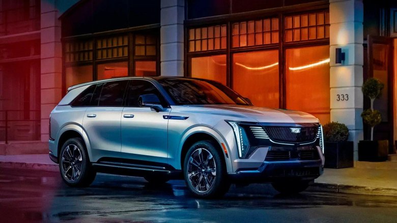 Кадиллак эскалейд 2025 года