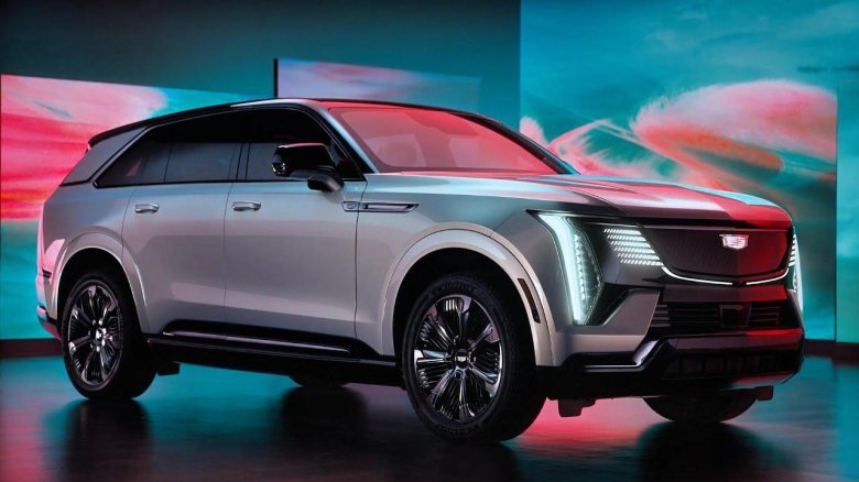 Новый кадиллак эскалейд 2025