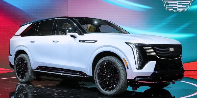 Новый кадиллак эскалейд 2025