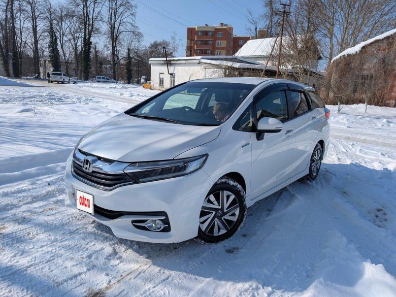 Хонда фит шаттл гибрид 2017