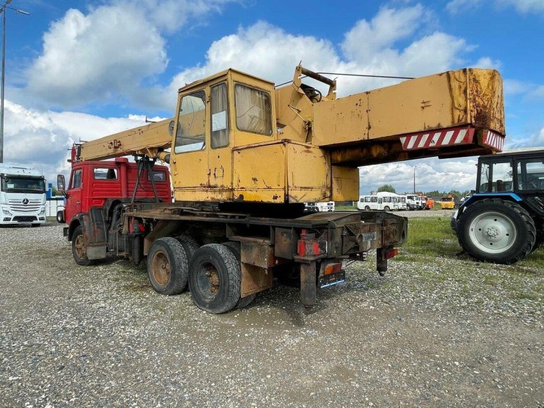 Автокран галичанин