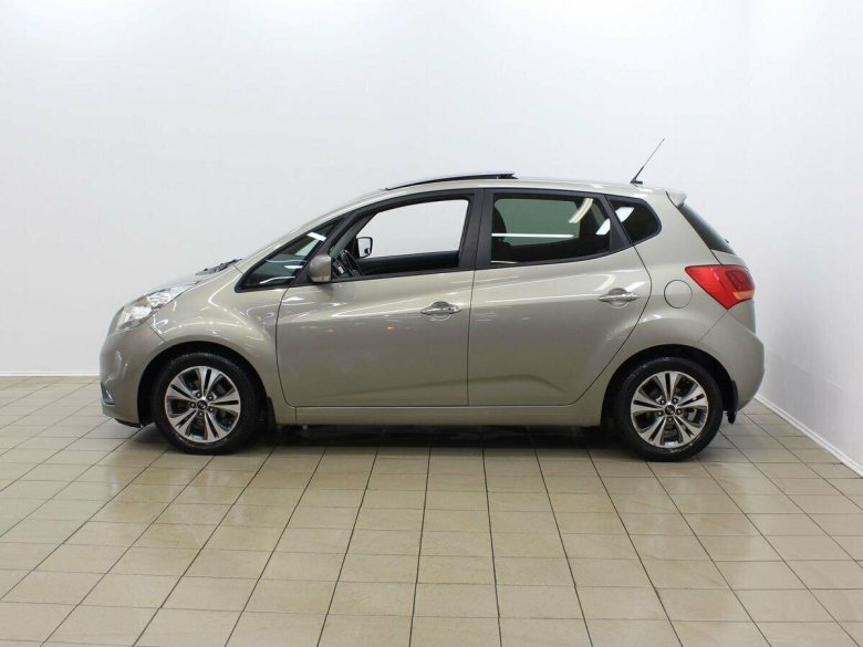 Киа Венга 2015