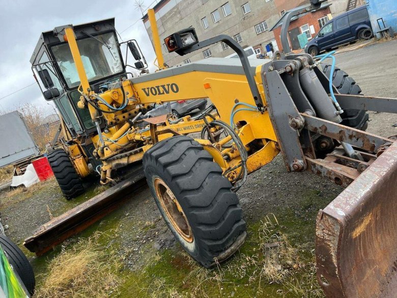 Автогрейдер volvo g946