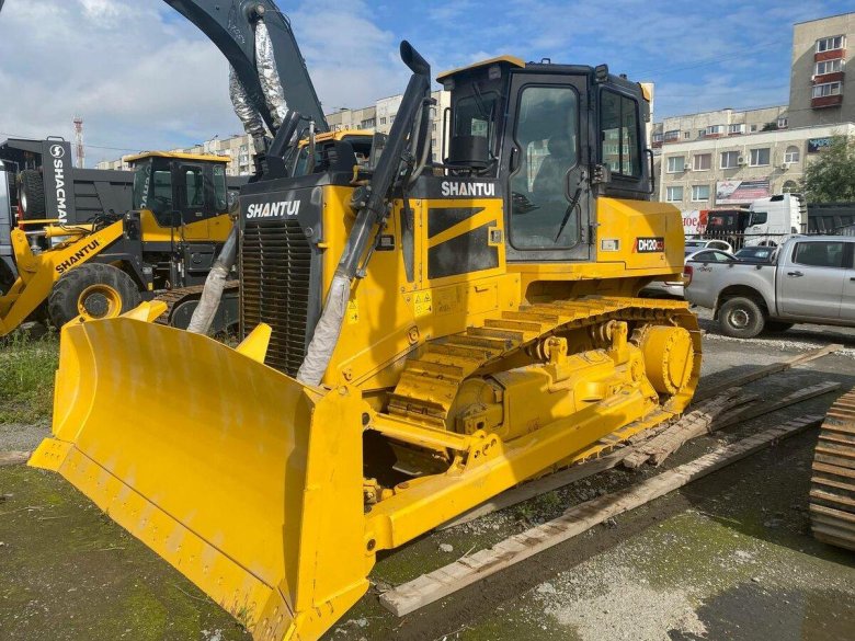 Бульдозер shantui