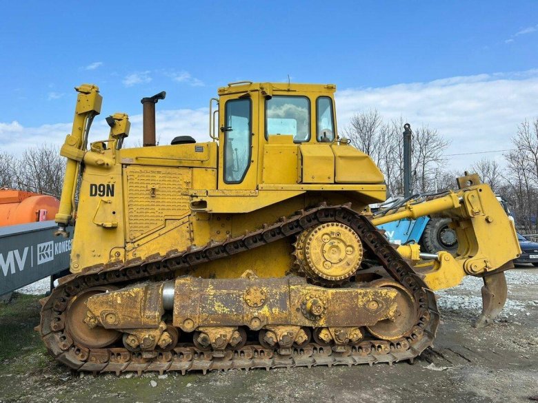 Гусеничный бульдозер caterpillar d6 gc