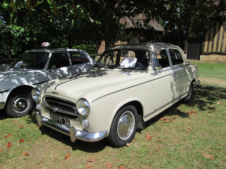 Peugeot 403