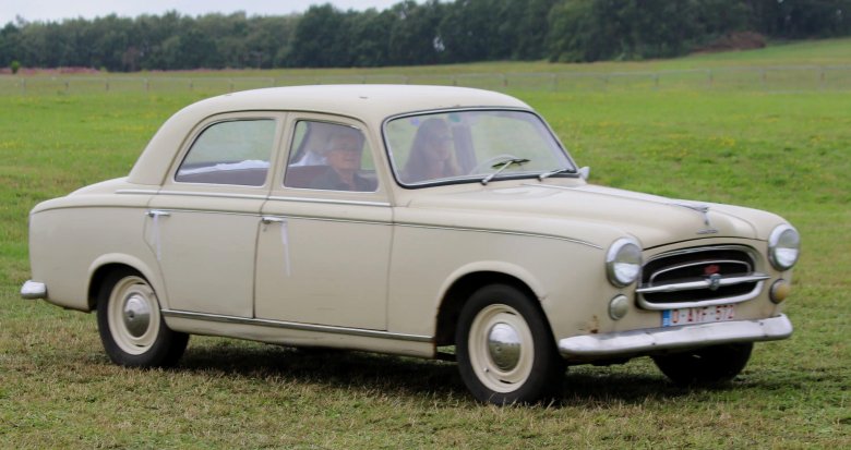 Peugeot 402