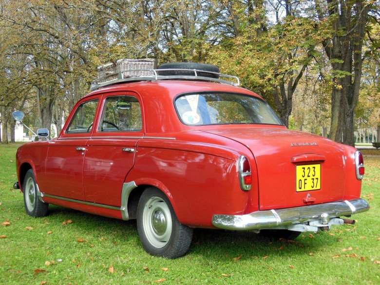Peugeot 403