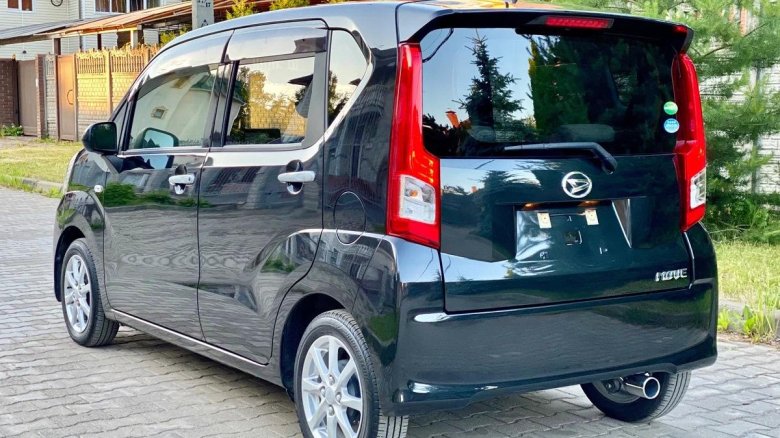 Daihatsu move 2017