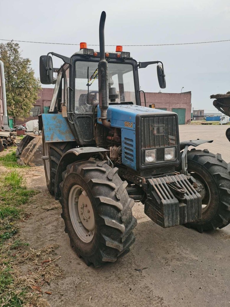 Трактор мтз 82 1