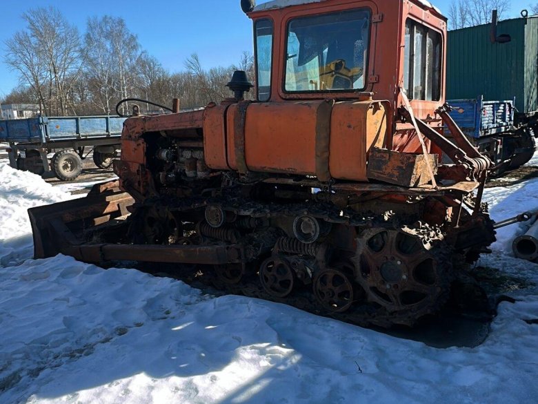 Гусеничный трактор дт 75