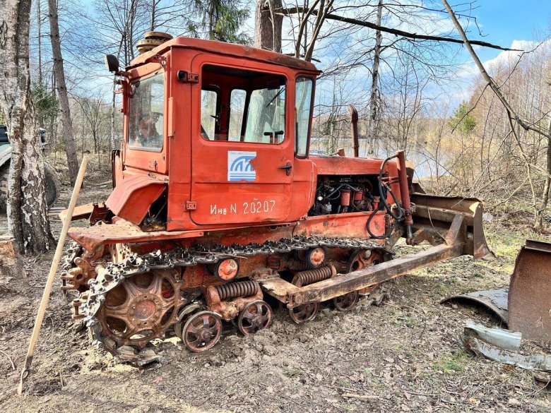 Гусеничный трактор дт 75