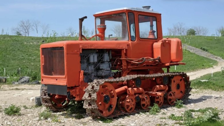 Трактор дт 75