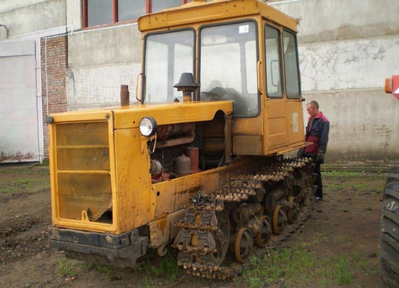 Трактор ДТ 75 казахстанец