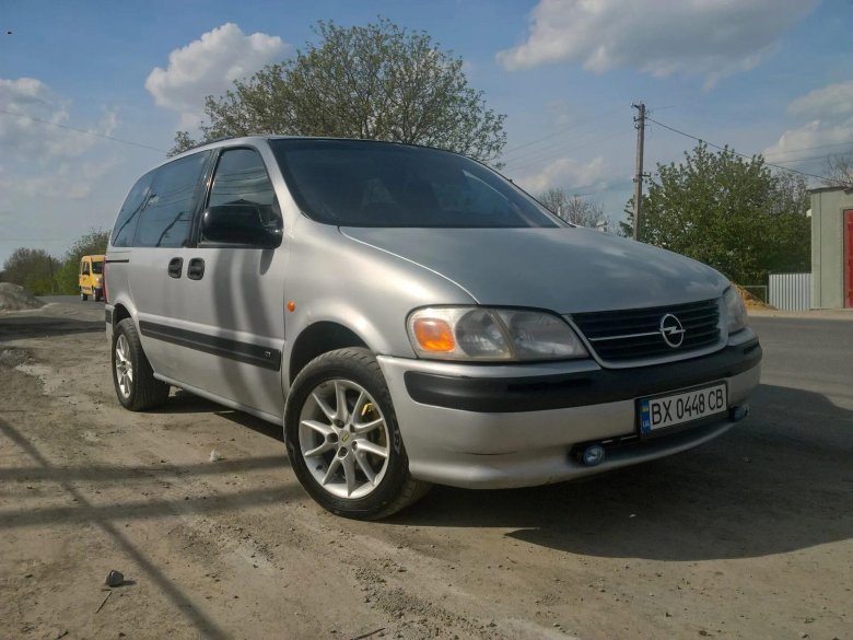Opel Sintra 3.0