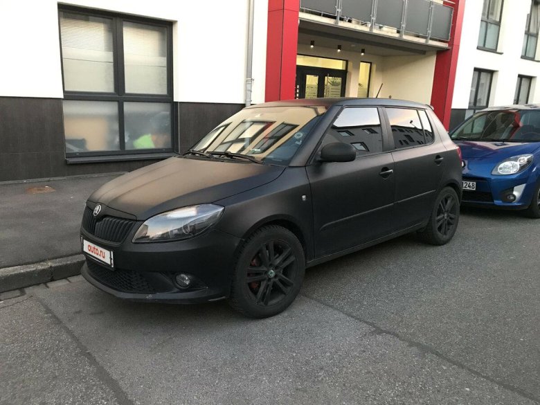 Skoda Fabia 2 черная