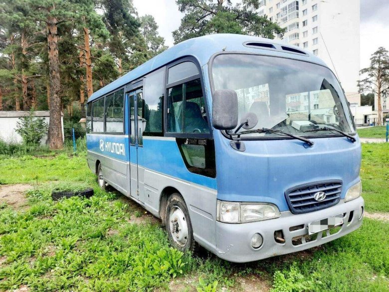 Hyundai County синий