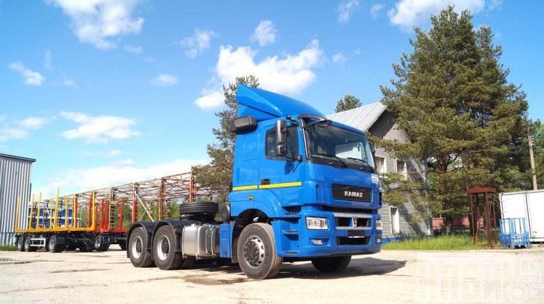 Седельный тягач КАМАЗ 65806-002-68